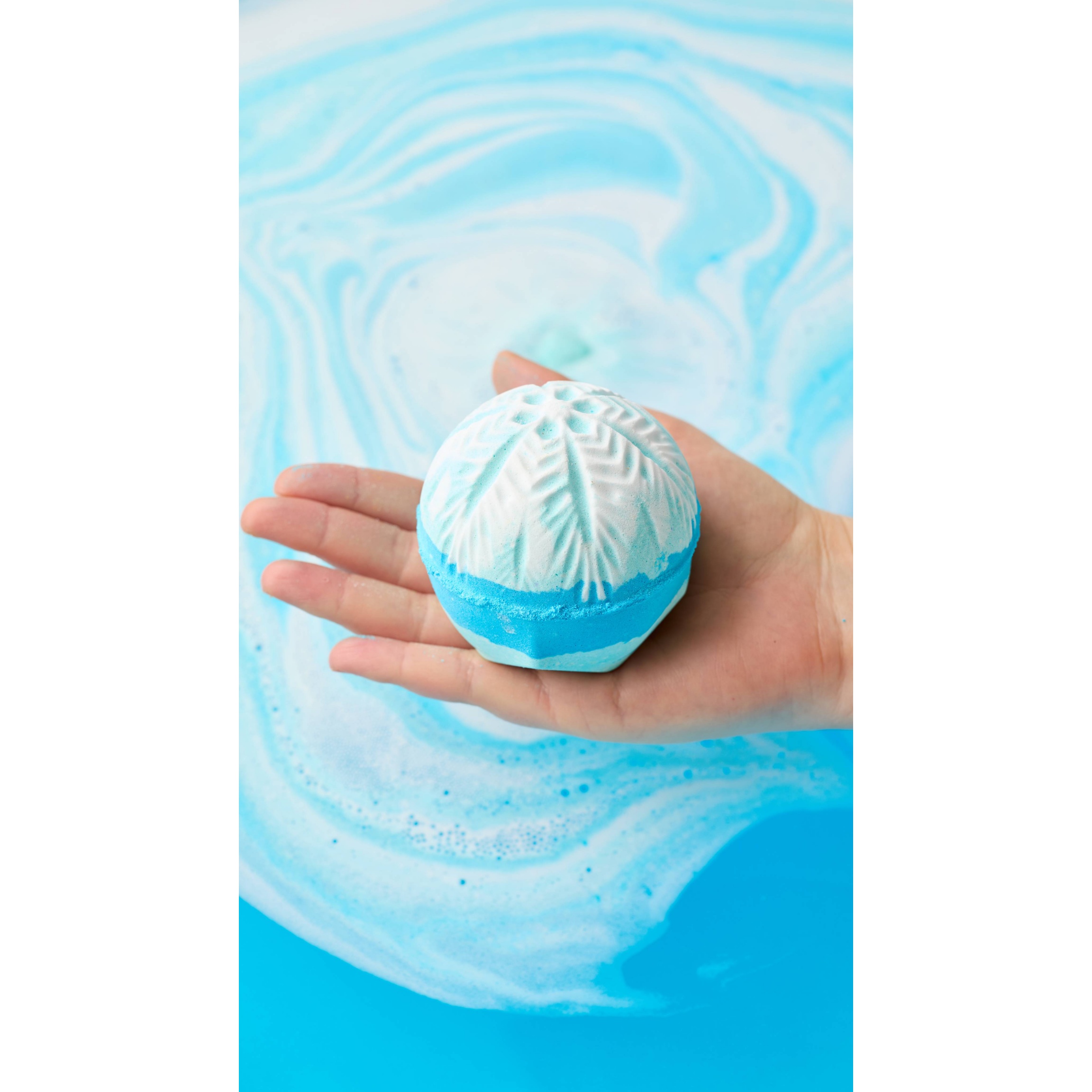 Deck The Halls - Image 6