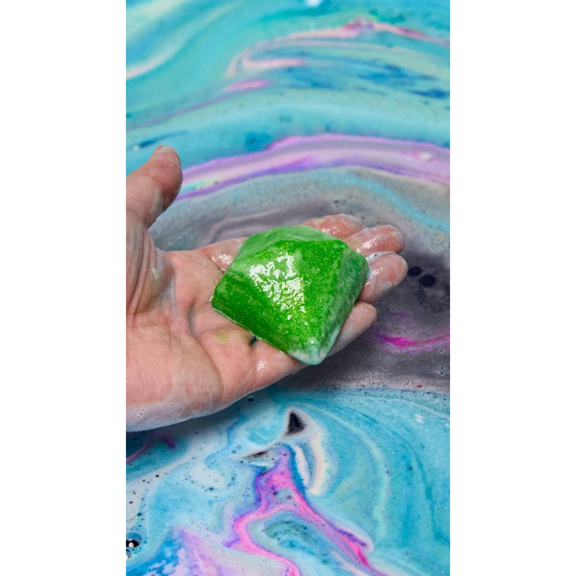 Giant Intergalactic - Image 5